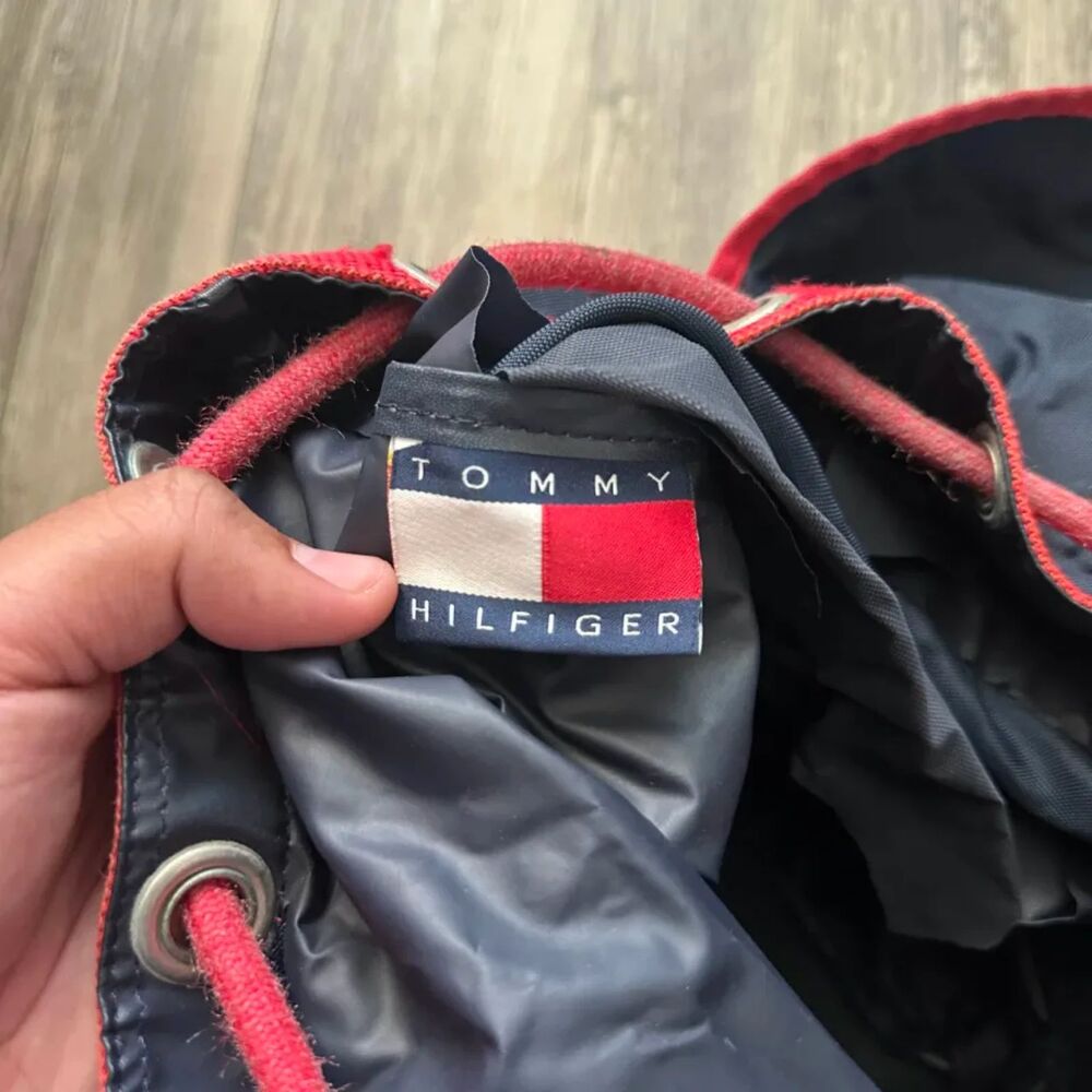 Vintage 90s Tommy Hilfiger Lion Crest Flag Backpack Sack - Picture 11 of 15